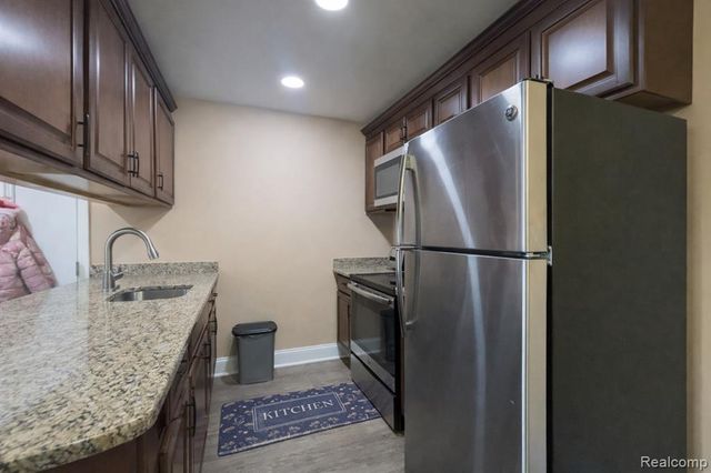 34720 Huntley Drive 23, Sterling Heights, MI 48312