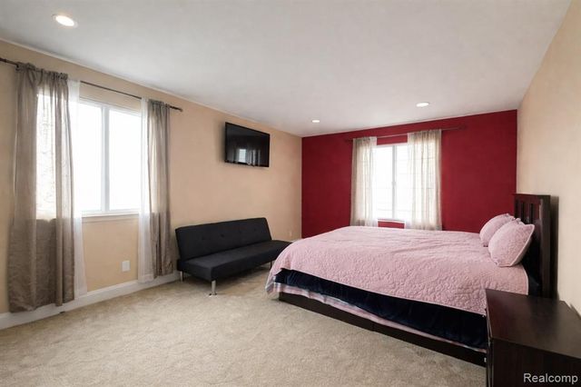 34720 Huntley Drive 23, Sterling Heights, MI 48312