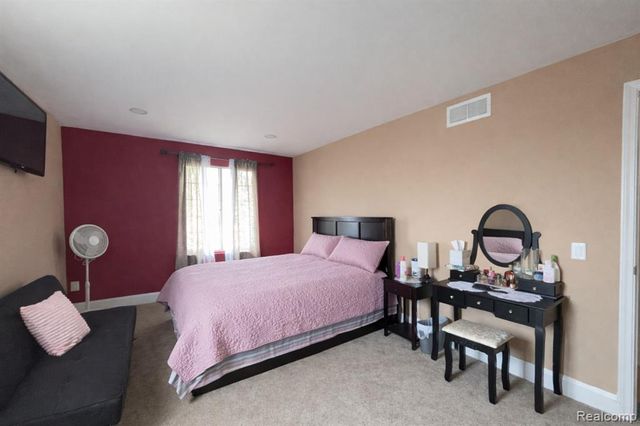 34720 Huntley Drive 23, Sterling Heights, MI 48312