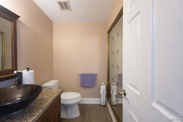 34720 Huntley Drive 23, Sterling Heights, MI 48312
