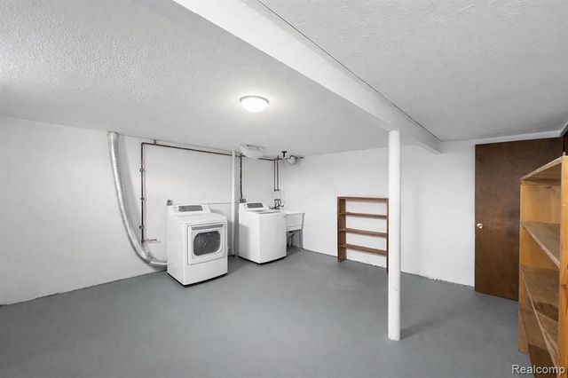 34720 Huntley Drive 23, Sterling Heights, MI 48312