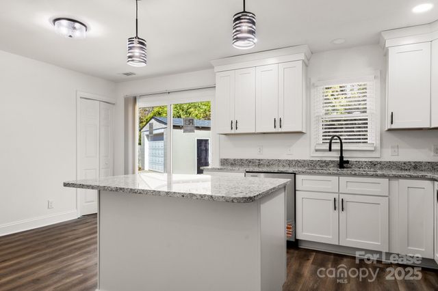 815 Sharon Drive, Waxhaw, NC 28173