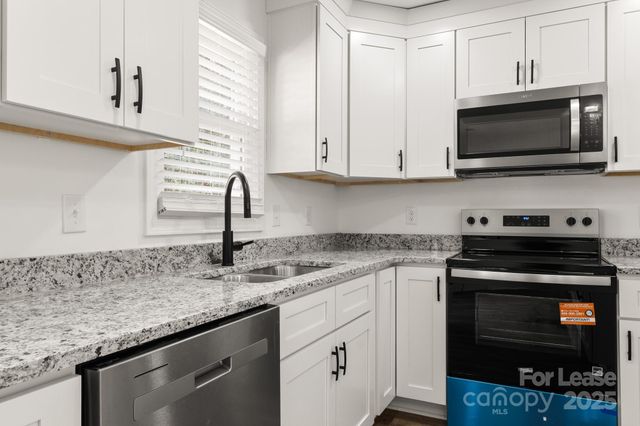 815 Sharon Drive, Waxhaw, NC 28173