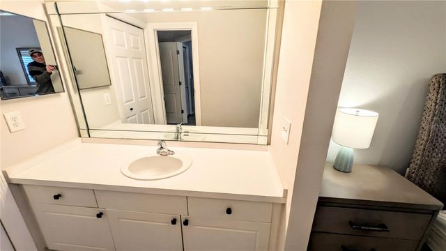 5174 NORTHRIDGE ROAD 108, Sarasota, FL 34238