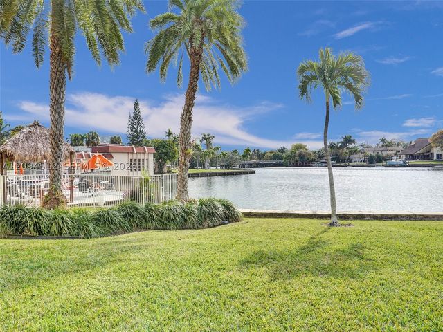 2001 Atlantic Shores Blvd 419, Hallandale Beach, FL 33009