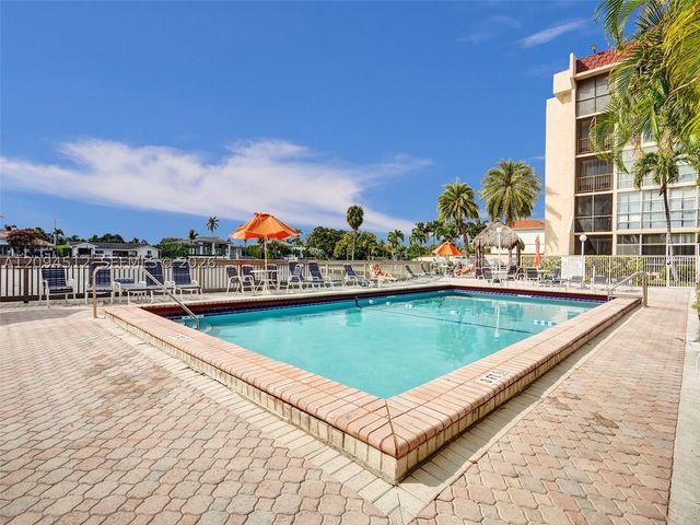 2001 Atlantic Shores Blvd 419, Hallandale Beach, FL 33009