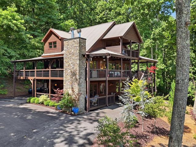 135 Bandit Lane, Blue Ridge, GA 30513