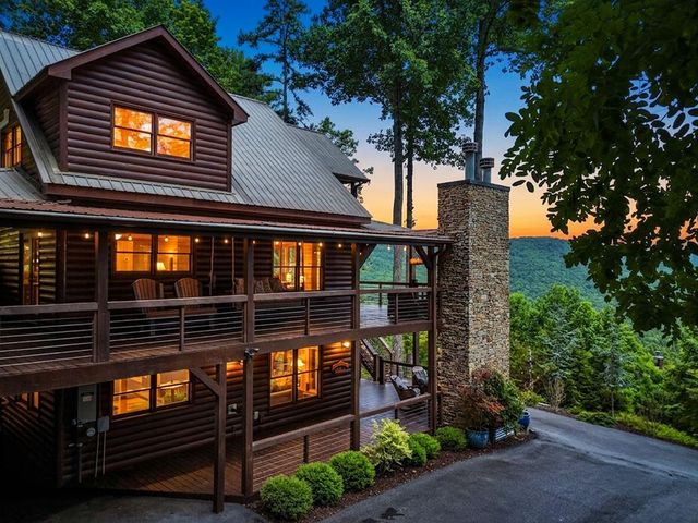 135 Bandit Lane, Blue Ridge, GA 30513