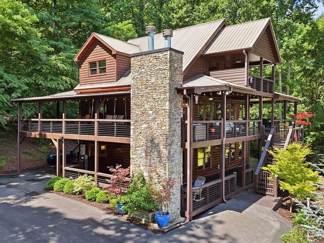 135 Bandit Lane, Blue Ridge, GA 30513