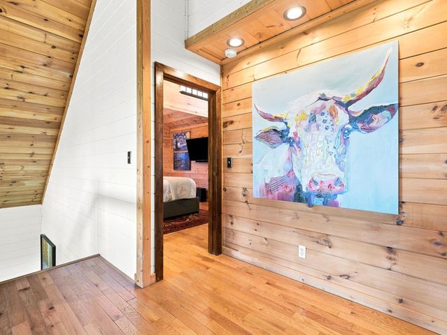 135 Bandit Lane, Blue Ridge, GA 30513