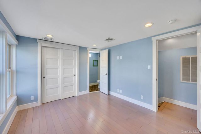 259 35th Street, Lindenhurst, NY 11757