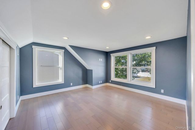 259 35th Street, Lindenhurst, NY 11757