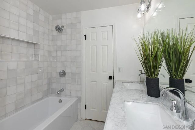 522 Garfield St, Oceanside, CA 92054