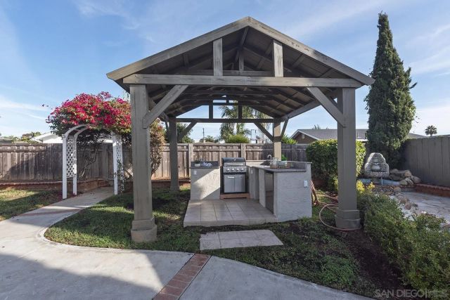 522 Garfield St, Oceanside, CA 92054