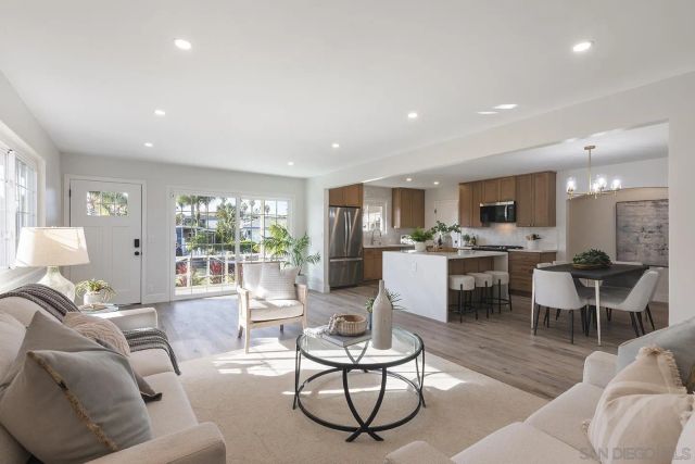 522 Garfield St, Oceanside, CA 92054