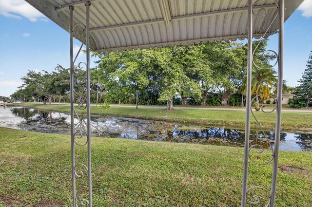 14386 Campanelli Drive, Delray Beach, FL 33484