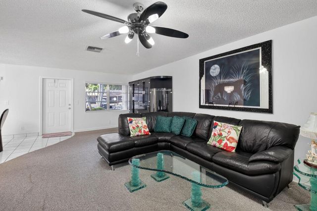 14386 Campanelli Drive, Delray Beach, FL 33484