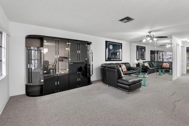 14386 Campanelli Drive, Delray Beach, FL 33484