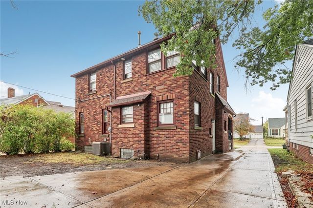 2923 Brookview Boulevard, Parma, OH 44134