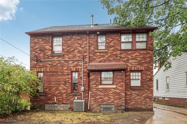 2923 Brookview Boulevard, Parma, OH 44134