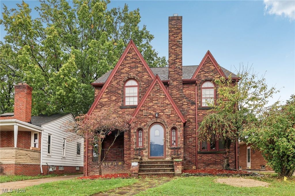 2923 Brookview Boulevard, Parma, OH 44134