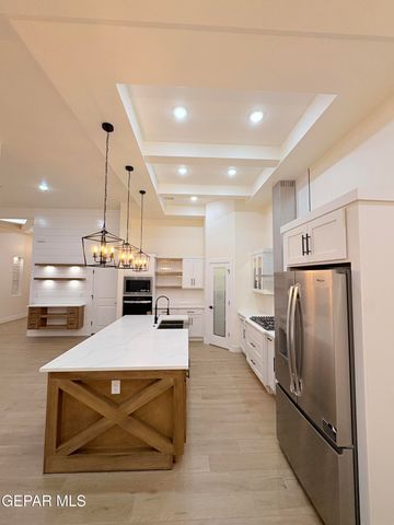 284 Emerald Dust Place, Horizon City, TX 79928