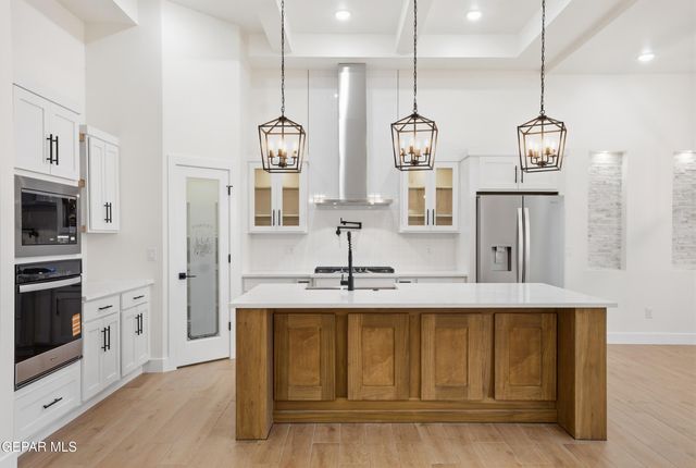 284 Emerald Dust Place, Horizon City, TX 79928