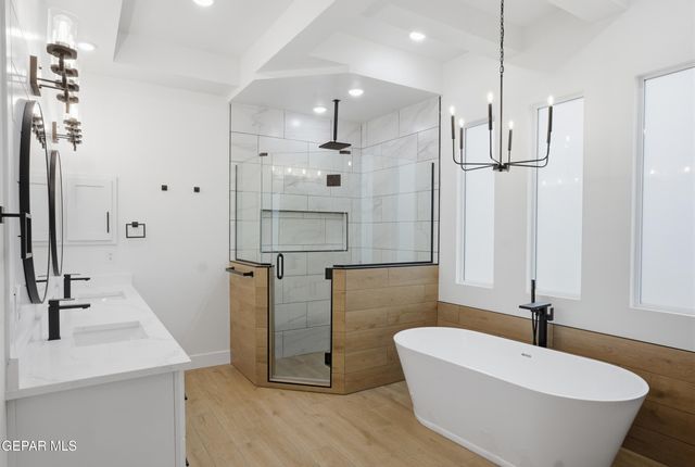 284 Emerald Dust Place, Horizon City, TX 79928