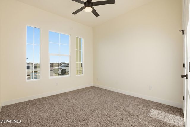 284 Emerald Dust Place, Horizon City, TX 79928