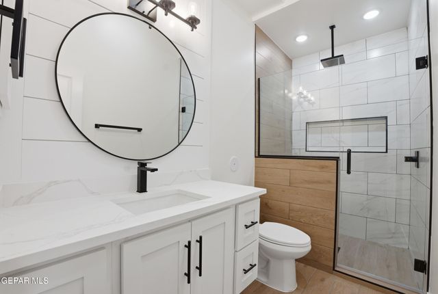 284 Emerald Dust Place, Horizon City, TX 79928