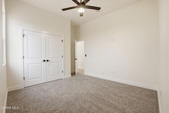 284 Emerald Dust Place, Horizon City, TX 79928