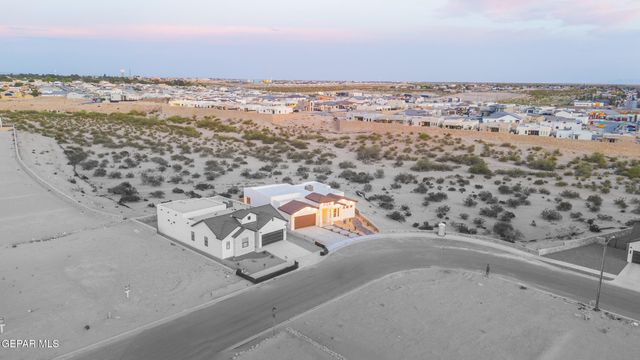 284 Emerald Dust Place, Horizon City, TX 79928