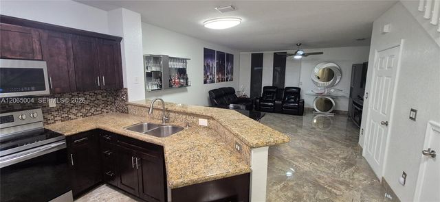 5733 Tuscany Way, Tamarac, FL 33321