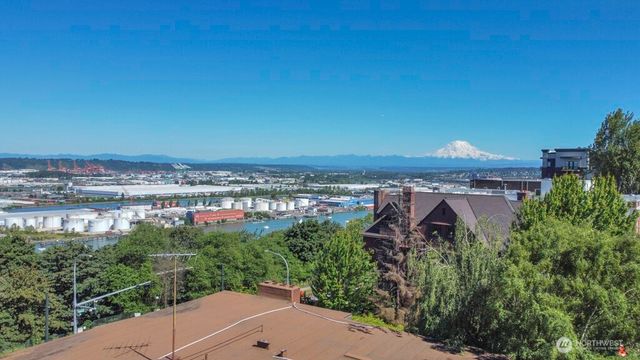 401 Broadway, Tacoma, WA 98402