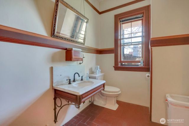 401 Broadway, Tacoma, WA 98402