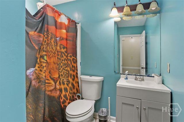 8 Williamsburg Court, Savannah, GA 31419