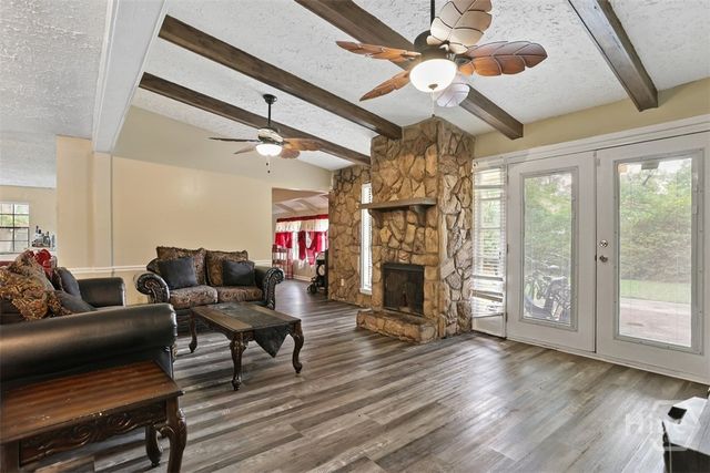 8 Williamsburg Court, Savannah, GA 31419