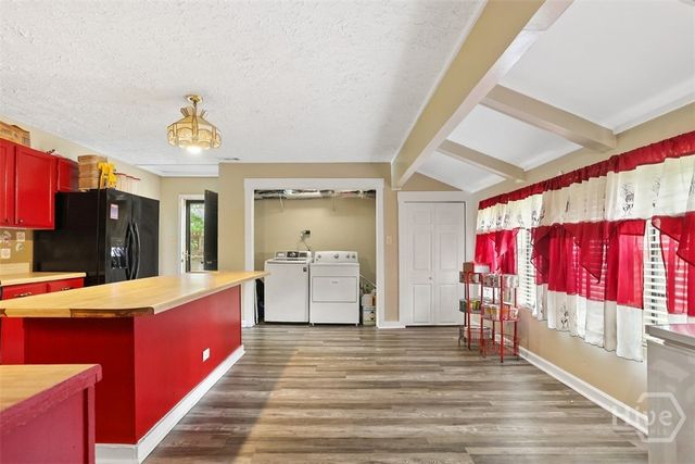 8 Williamsburg Court, Savannah, GA 31419