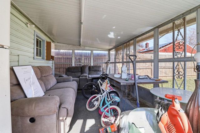 3613 S Taylor AVENUE, Milwaukee, WI 53207