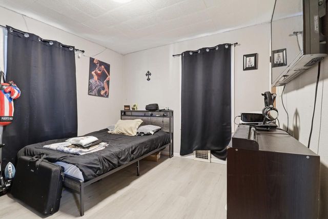 3613 S Taylor AVENUE, Milwaukee, WI 53207