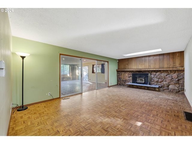 19124 Se JACOBY Rd, Sandy, OR 97055