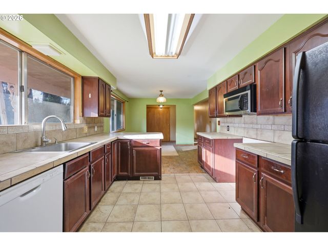 19124 Se JACOBY Rd, Sandy, OR 97055