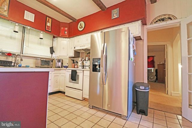 200 W SPRINGFIELD RD, Springfield, PA 19064