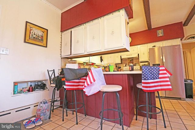 200 W SPRINGFIELD RD, Springfield, PA 19064