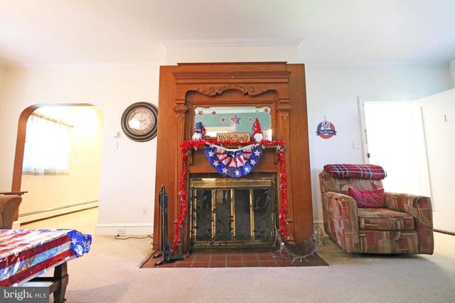 200 W SPRINGFIELD RD, Springfield, PA 19064