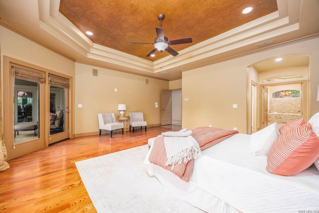 2102 Elm Vista, San Antonio, TX 78230