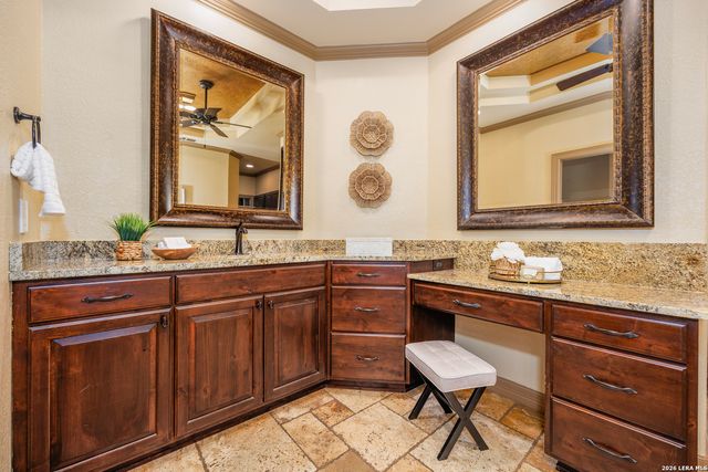 2102 Elm Vista, San Antonio, TX 78230