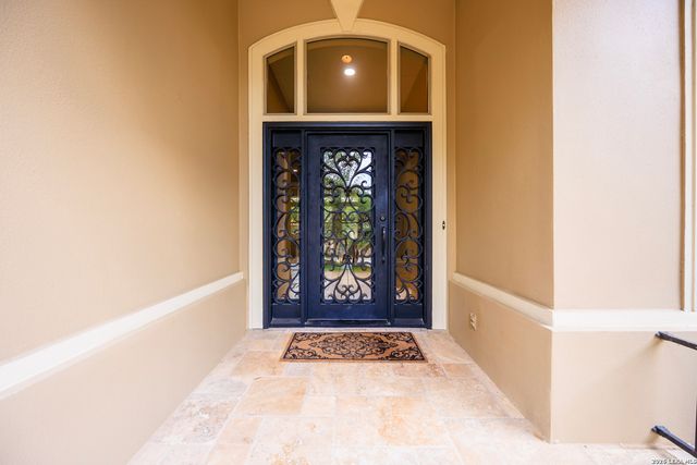 2102 Elm Vista, San Antonio, TX 78230