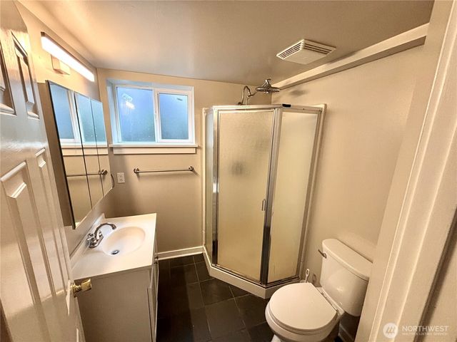 1706 N 50th Street, Seattle, WA 98103