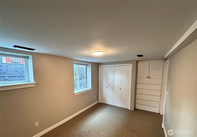 1706 N 50th Street, Seattle, WA 98103